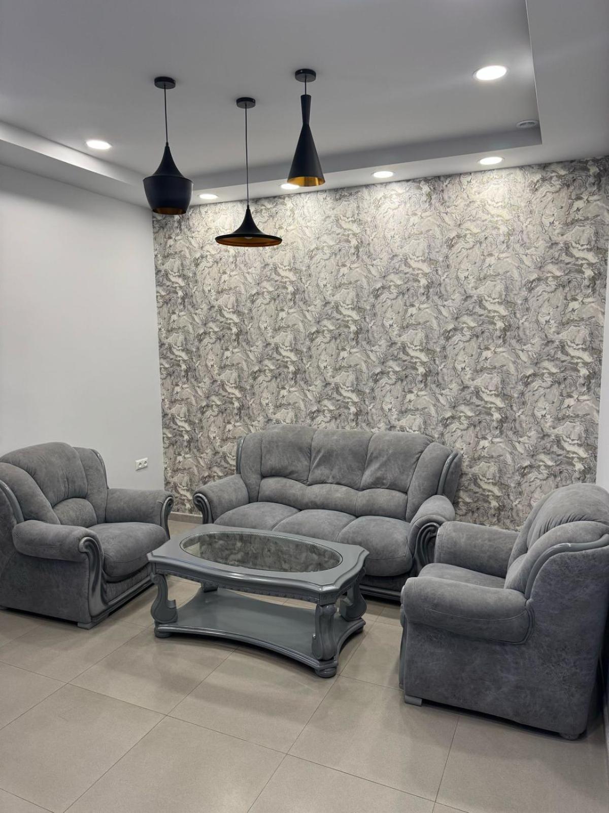 Отель Lux Plaza P'arak'ar Экстерьер фото